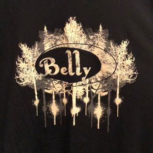 Belly band t shirt black w cream + grey logo.